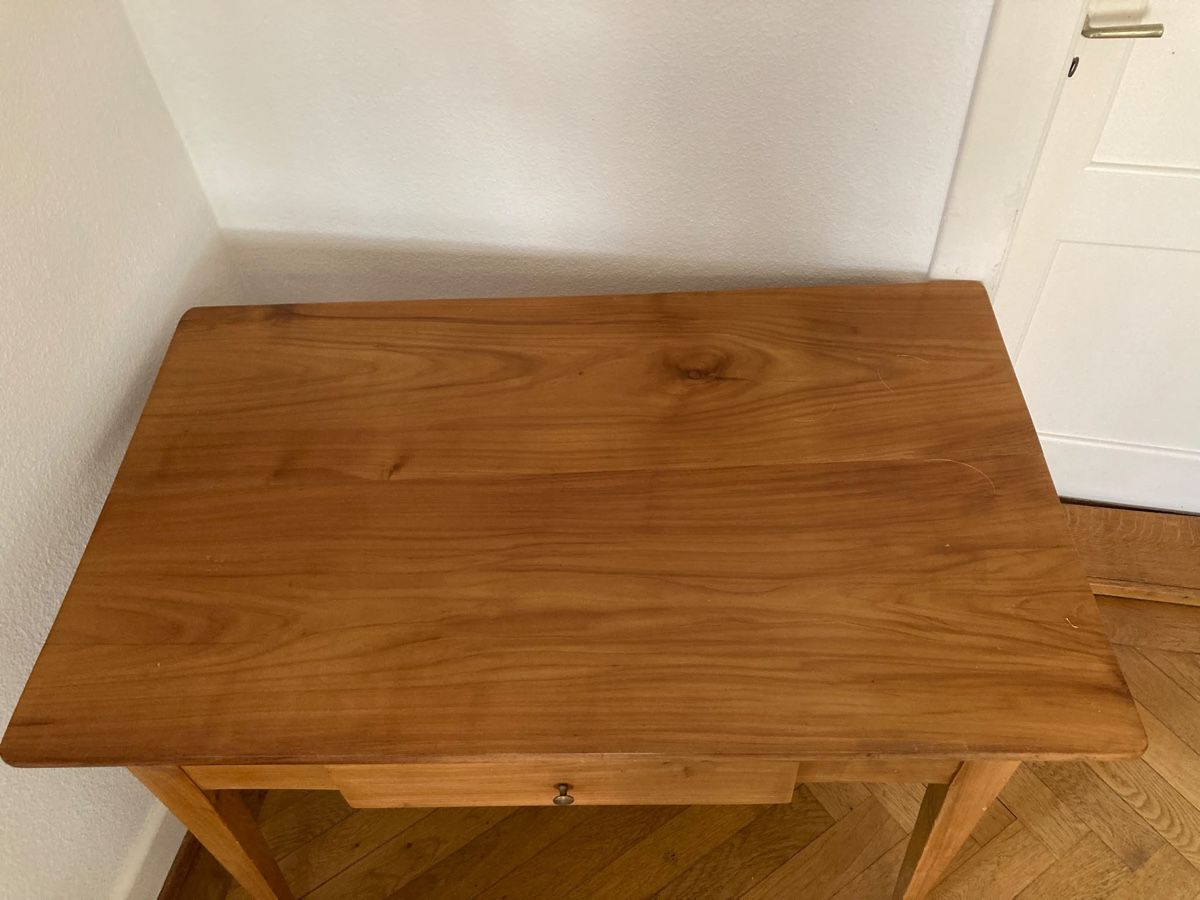 Tavoli: Holztisch mit Schublade – Usato da Bern venduto da leachim 1