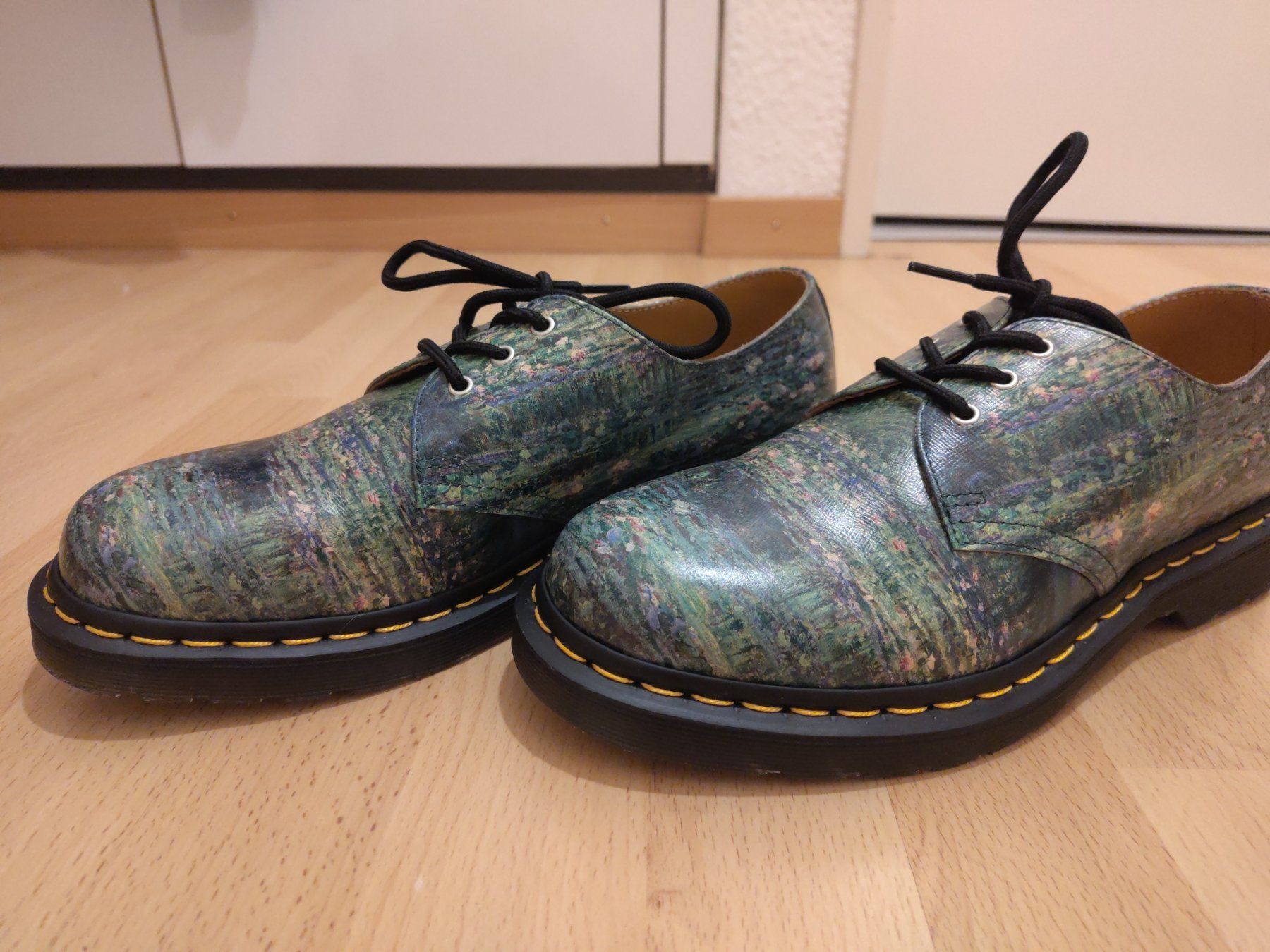 Dr. Martens Scarpe da uomo: Dr. Martens mit arts Collaboration – Usato da Luzern venduto da Carmen.Steiger 3