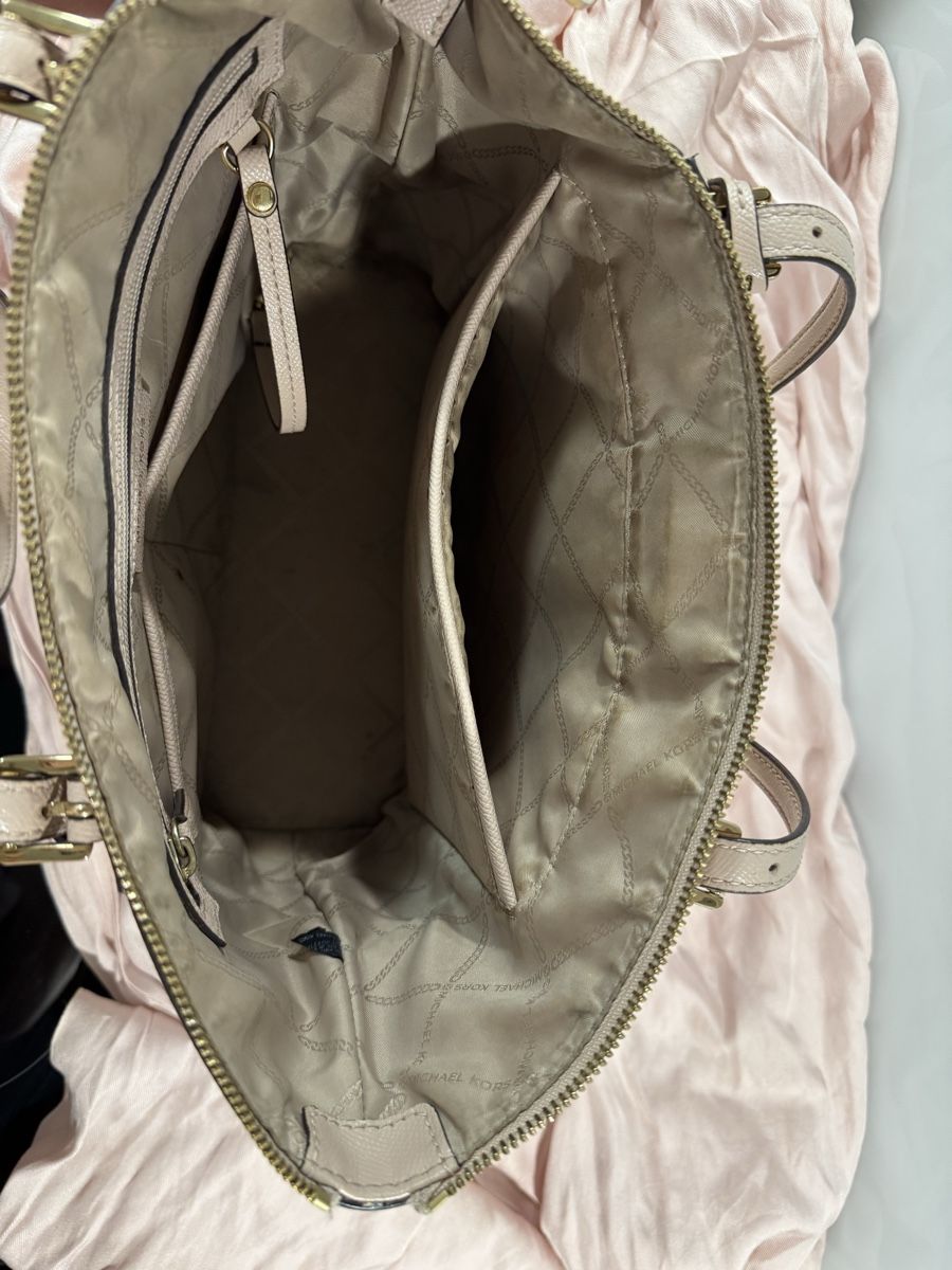 Michael Kors Borse da donna: Michael Kors Handtasche – Usato da Liebefeld venduto da ang_2hq8 4