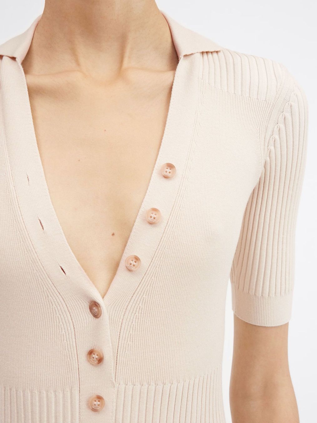 Jacquemus Top: JACQUEMUS Body NEU Yauco offwhite – Nuovo (secondo la descrizione) da Zürich venduto da VanJensen
