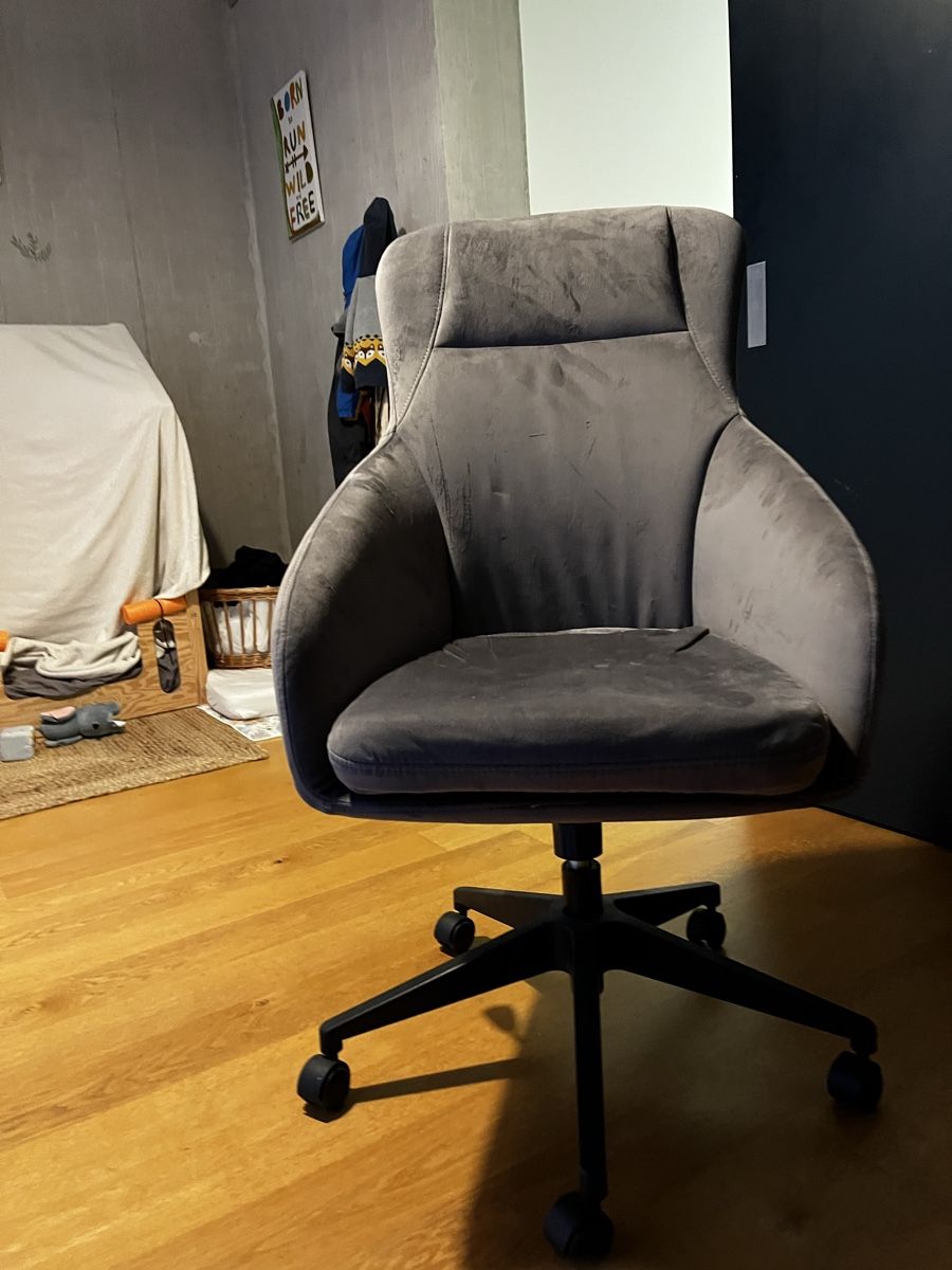 Stühle: Office chair – Gebraucht aus Pfäffikon ZH von 45v_8w27 1