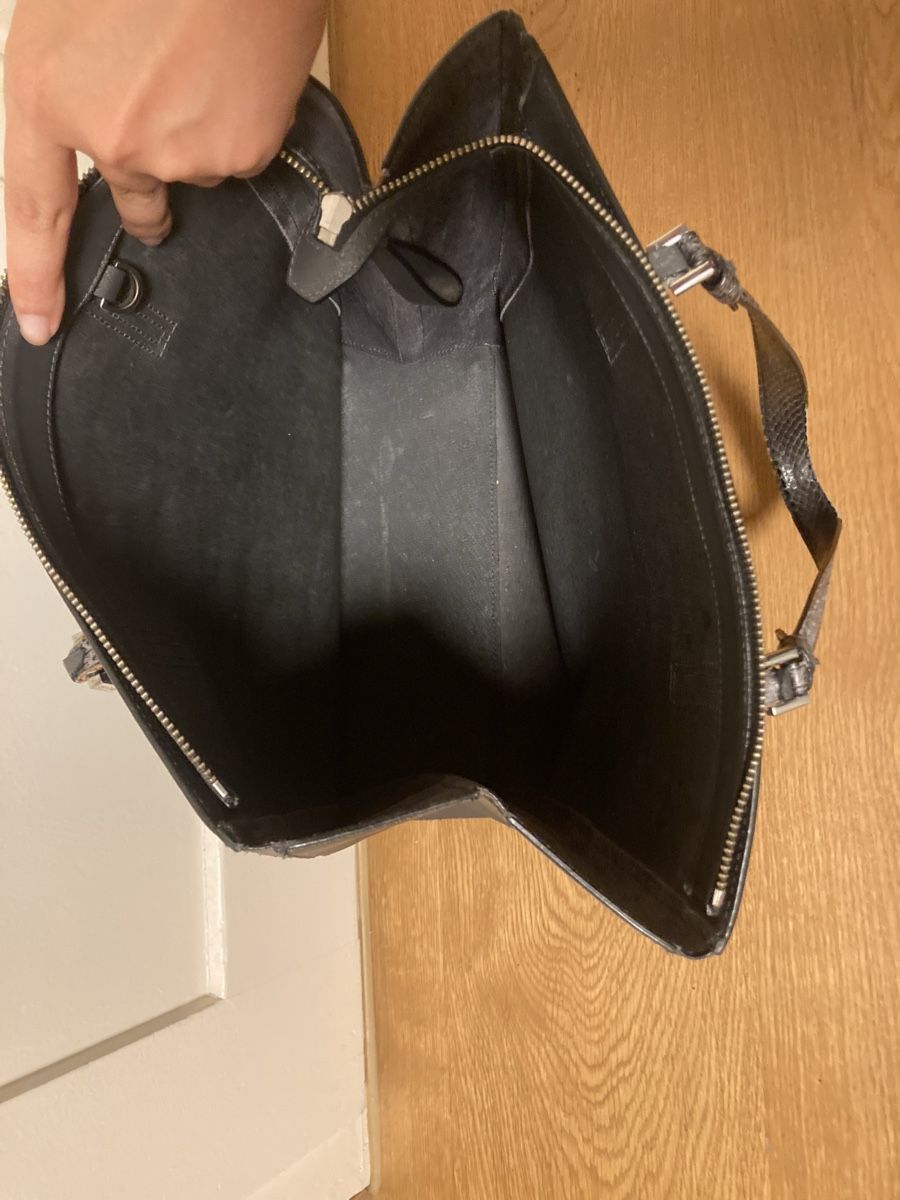 Calvin Klein Taschen für Damen: Handtasche Calvin Klein – Gebraucht aus Winterthur von butterfly210 4