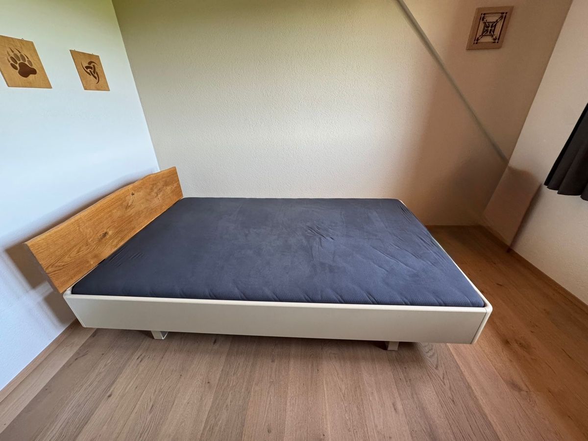 Betten: Bett – Gebraucht aus Niederwangen BE von wyd_bl26 3