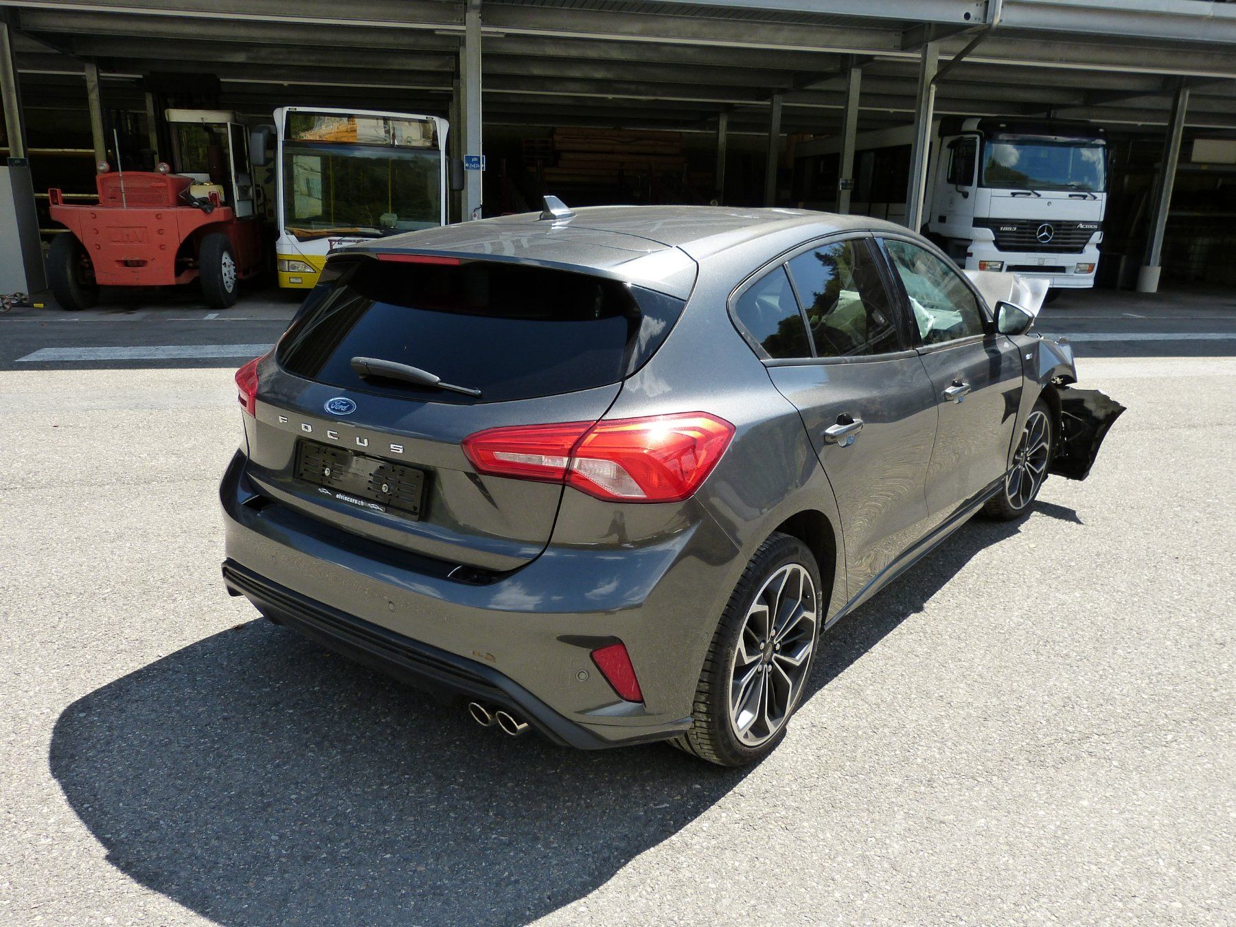 Ford Automobili: Ford Focus 1.5 SCTi Unfallfahrzeug – Difettoso da Vauffelin venduto da DTC-pSi 3