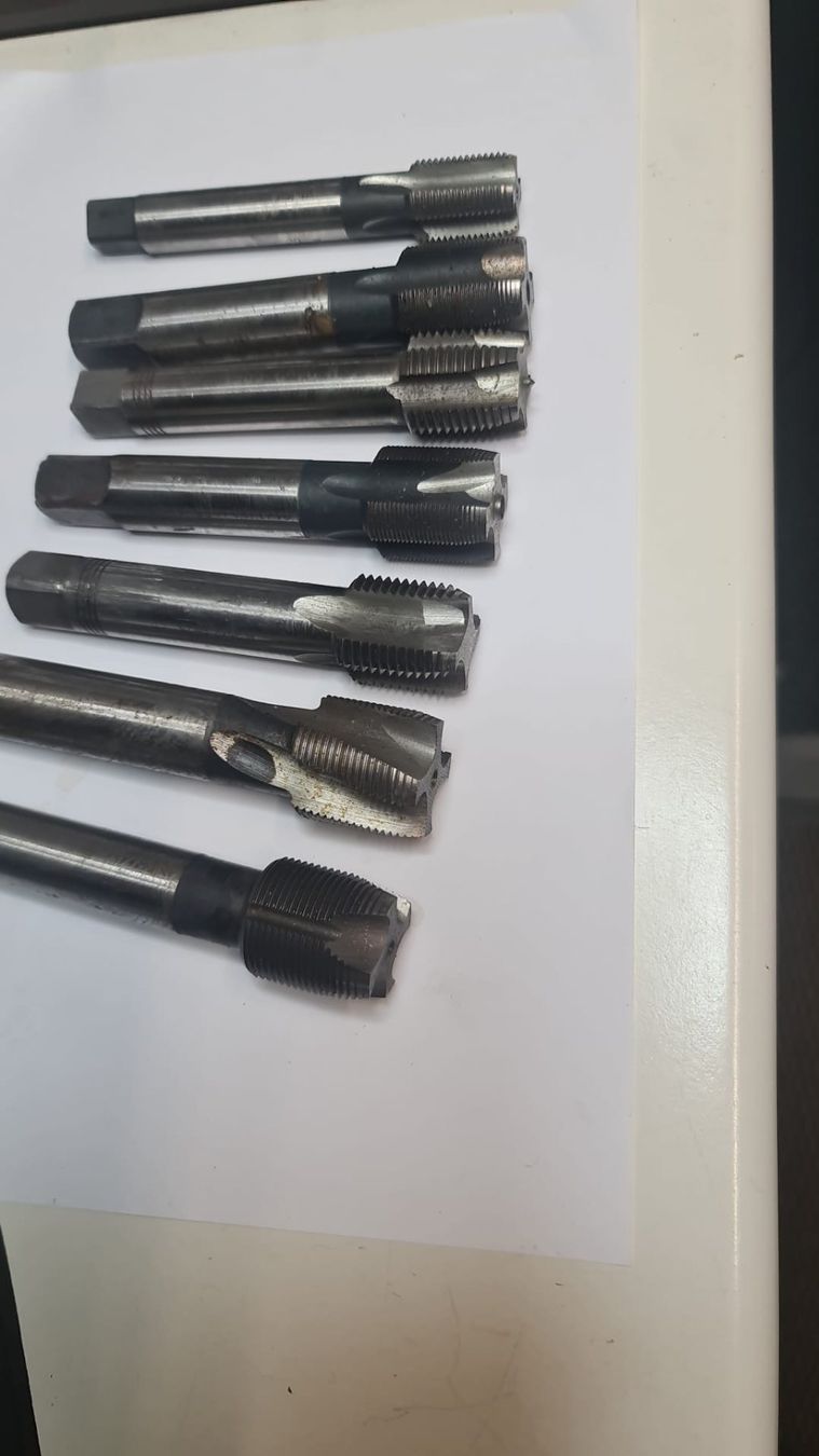 Tous les outils: Gewindebohrer HSS – D'occasion à Egerkingen par ogi3131 4