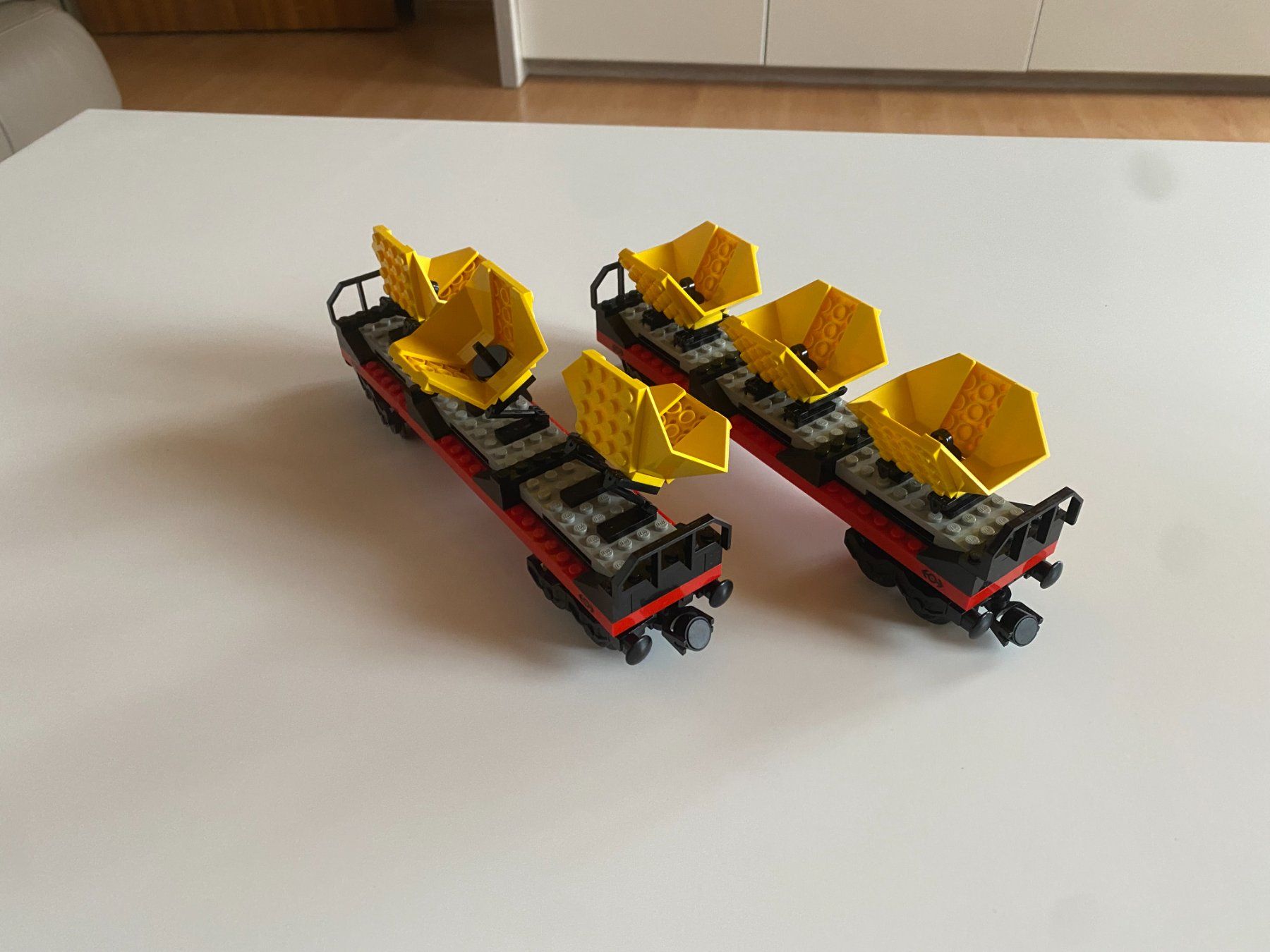Lego Giocattoli: LEGO - 2- TOLLE - EISENBAHN - WAGONS – Usato da Gelterkinden venduto da ajdt4 2