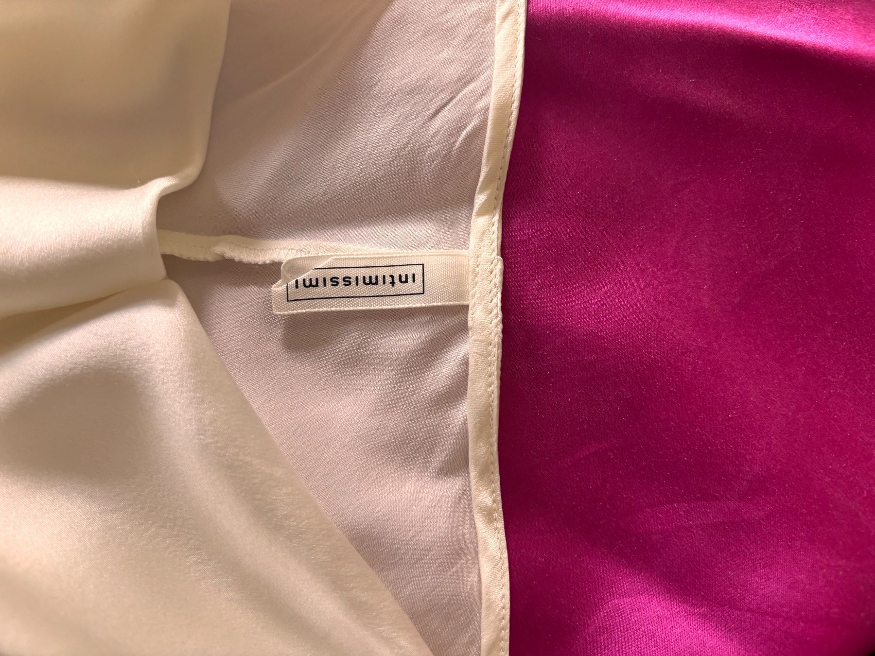 Intimissimi Tops: Sommer Satin-Seiden Tops – Gebraucht aus Fällanden von alz_9x7q 1