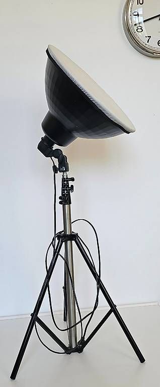 Lampade: Lampadaire tripode studio – Usato da Orges venduto da val_5556 4