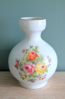 KPM Royal Bavaria Porzellan VASE  13/953