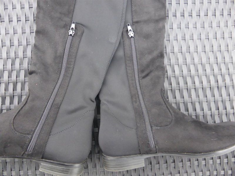 Scarpe da donna: Overknee Stiefel schwarz Gr.38 – Usato da Schübelbach venduto da Dolly990_2 1