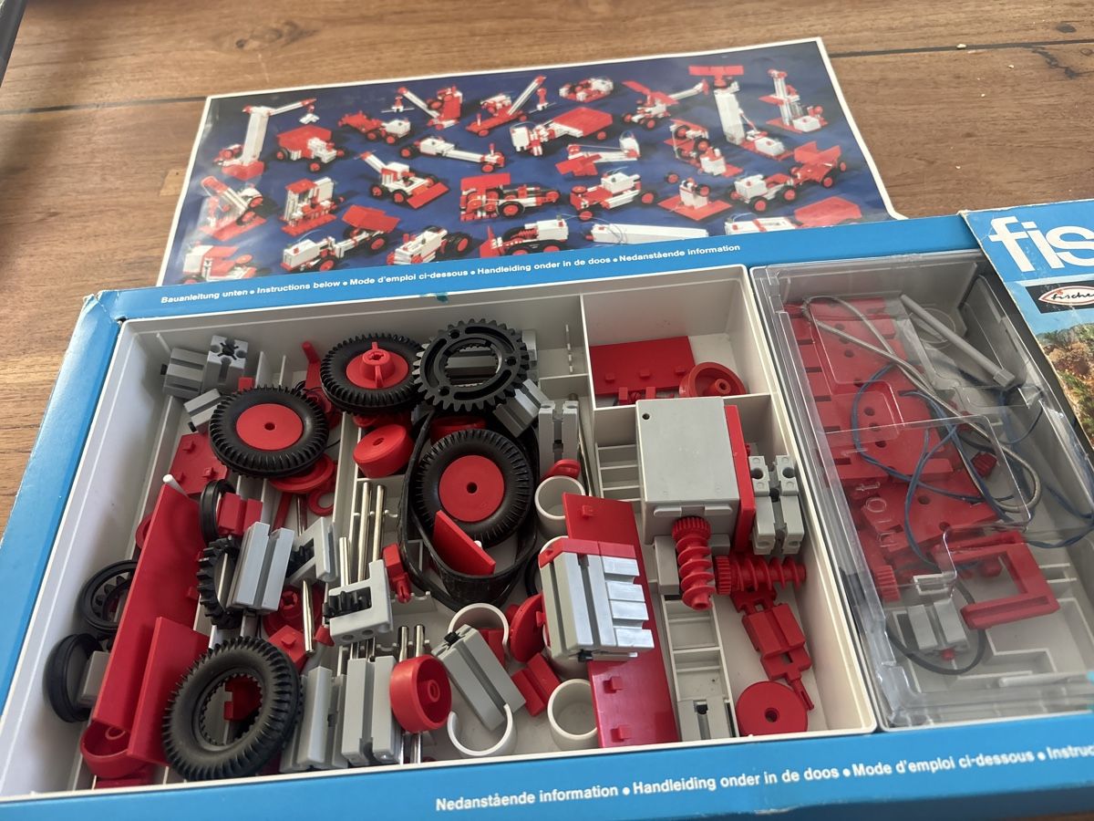 Fischer Jeux de construction: fischer Technik 50 mot 1  – D'occasion à Kriens par Mollinos