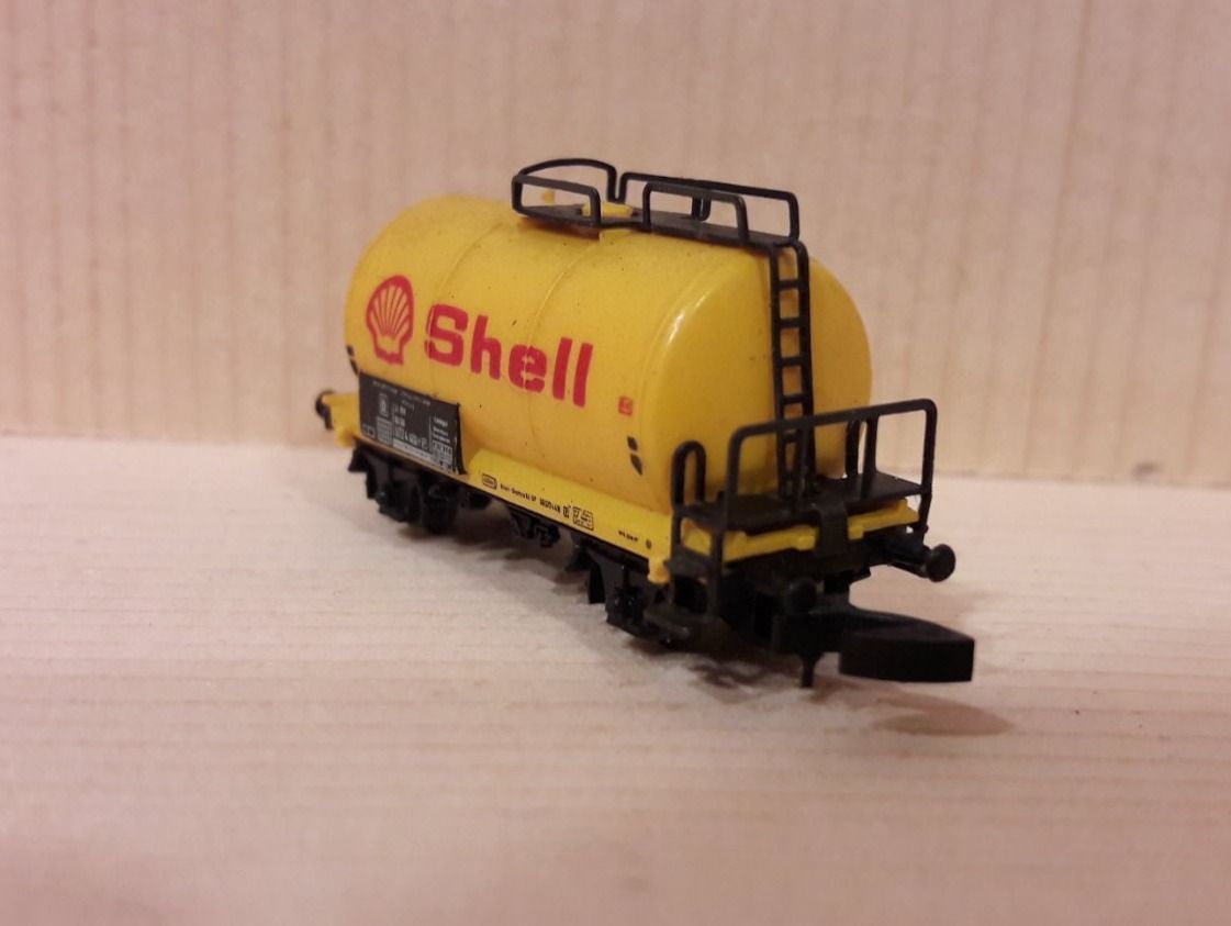 Märklin Modellini di ferrovie: Märklin Z : DB wagon citerne 2ess "Shell – Usato da Buttes venduto da Cafe2005 3