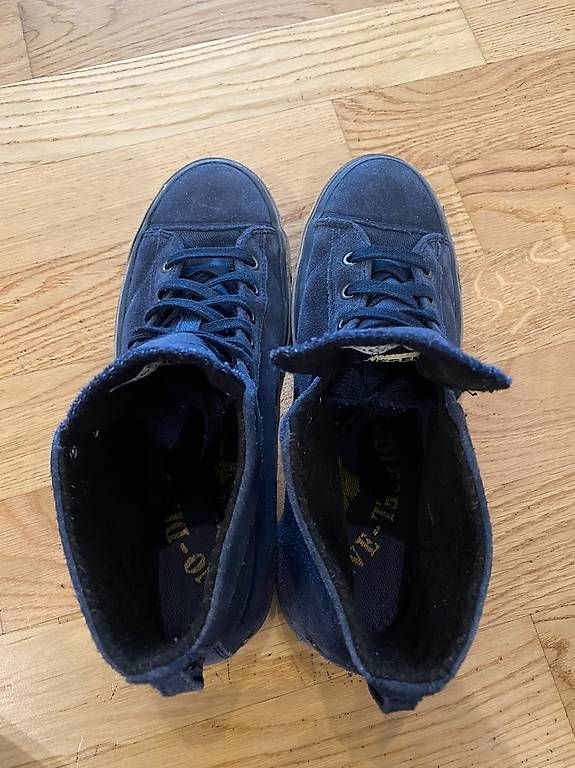 Scarpe da uomo: Diesel Schuhe Gr.41 – Usato da Vilters venduto da _BuGi_ 1
