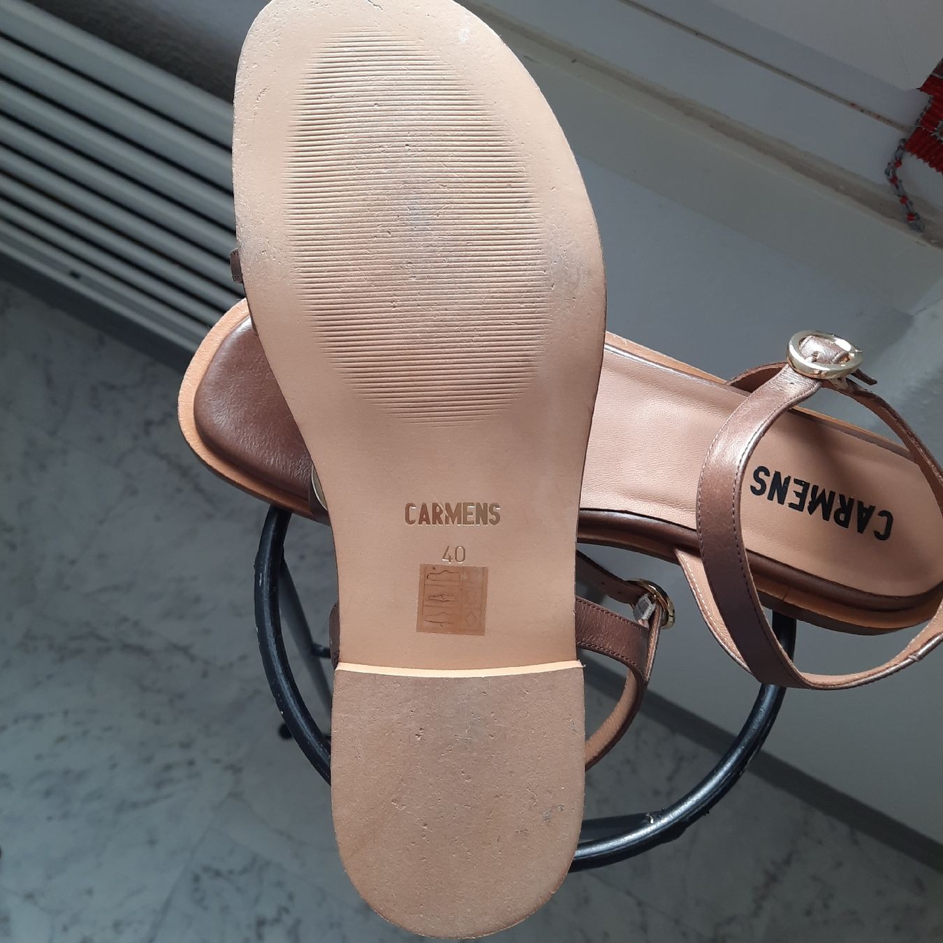 Scarpe da donna: CARMENS, TOP LEDERSANDALEN, GR.40 – Usato da Hinwil venduto da Wuschi40 6