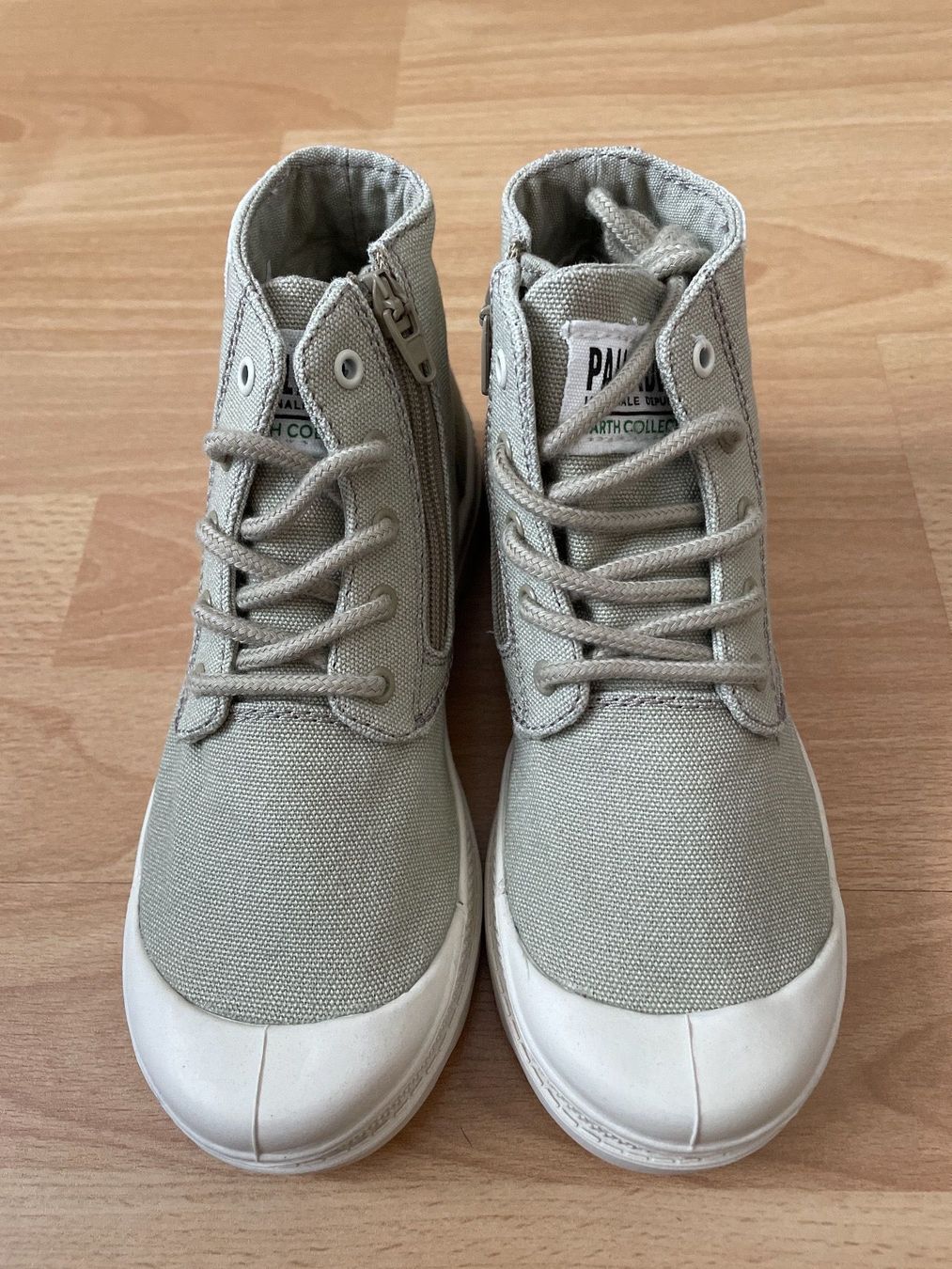Palladium Schuhe für Mädchen: Schuhe von Palladium Gr. 31 NEU – Neu und originalverpackt aus Waltenschwil von hansnine