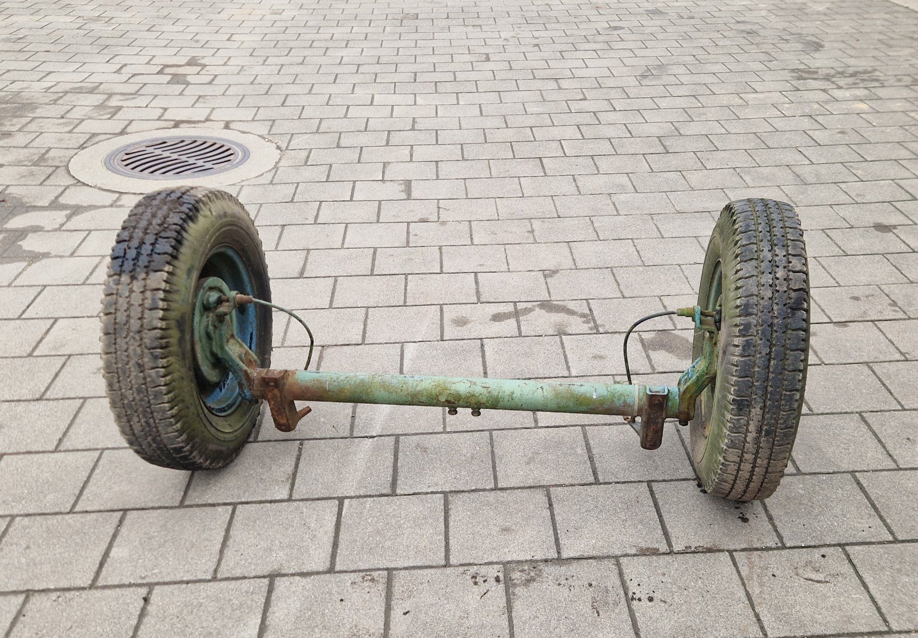 Rimorchi: Achse – Usato da Gampelen venduto da Schmidi887