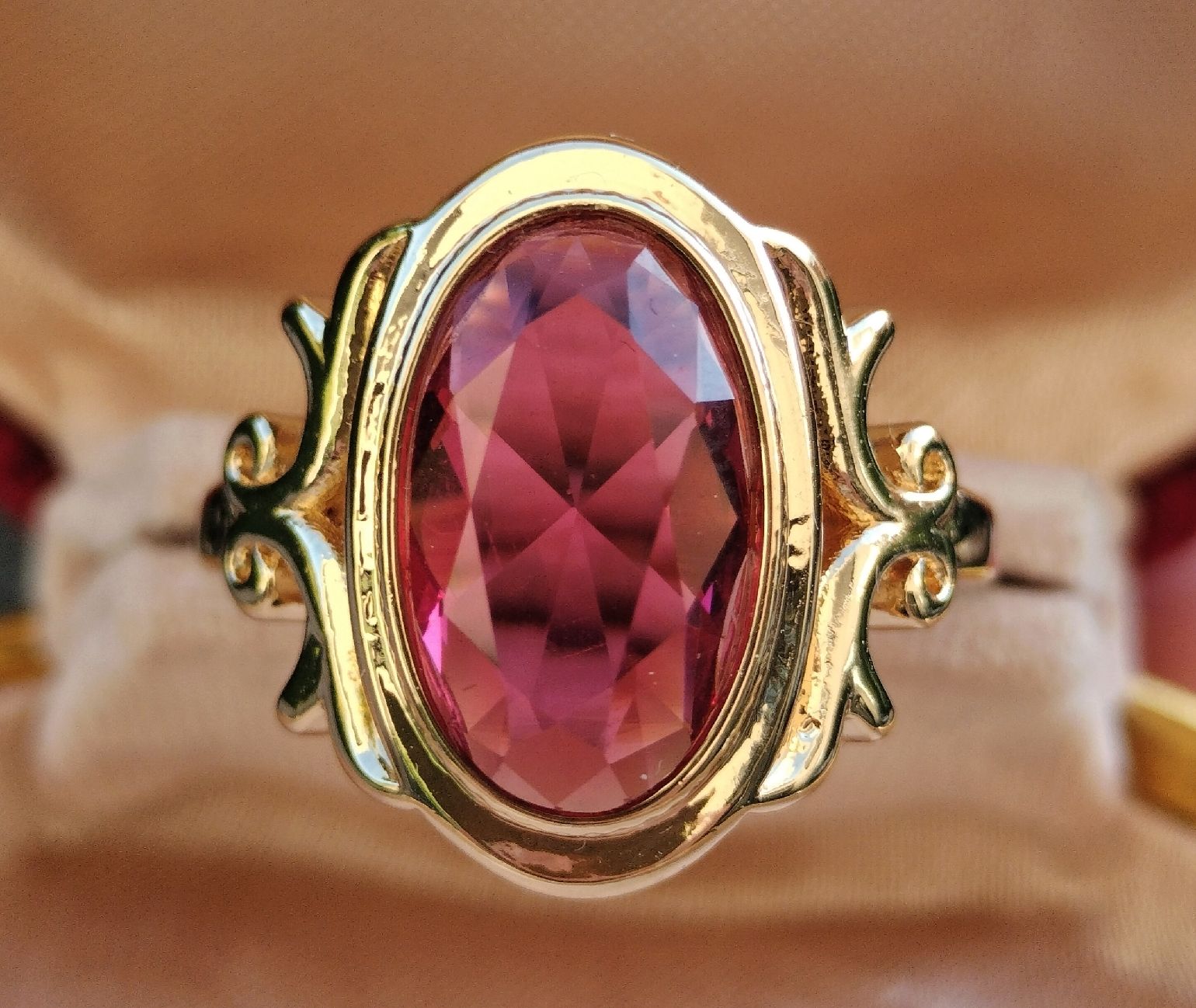 Anelli: Nachgemachter Antik Style Ring vergoldet mit Glasstein – Nuovo (secondo la descrizione) da schwyz venduto da larry91sz 1
