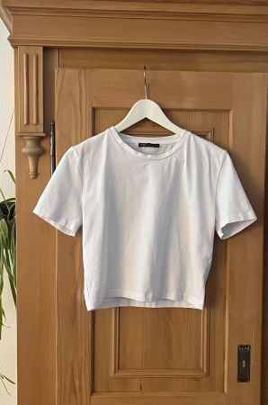 Zara T-Shirt kürzer geschnitten Gr. S Baumwolle weiss