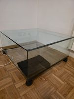 Glaskubus Tisch mit Rollen guter Zustand