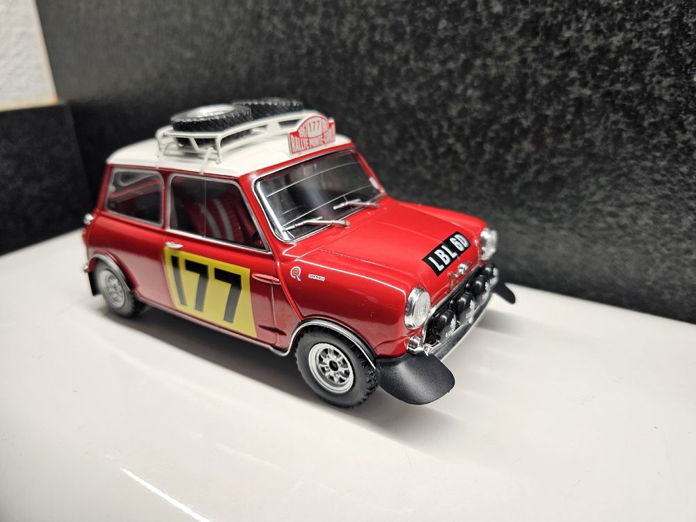 Voiture Filoguidée Gama Austin Mini Cooper Rallye Monte Carlo 1973 - Jaune