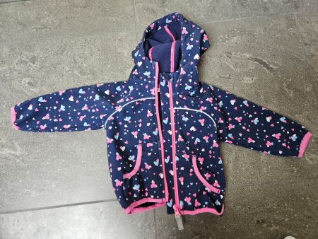 Mädchen Fleece Jacke mit Herzen, Grösse 80