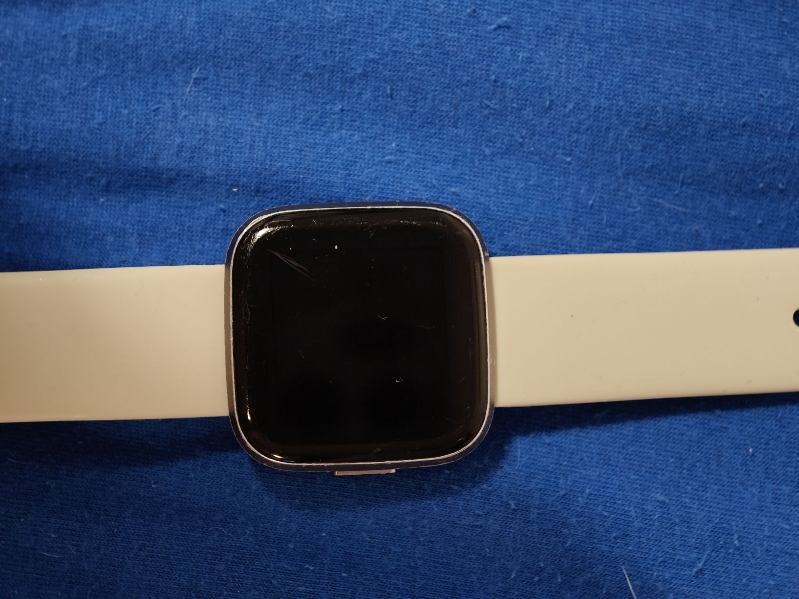 Fitbit Smartwatch: Fitbit FB 507 2 GB Speicher Smartwatch – Gebraucht aus Bellmund von jea_9xst