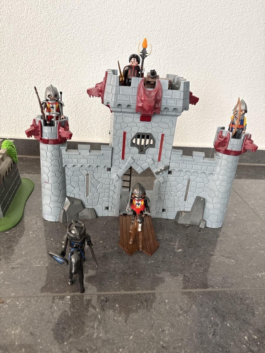 Playmobil Giocattoli: Ritterburg Playmobil – Usato da Ettiswil venduto da Zemp86 1