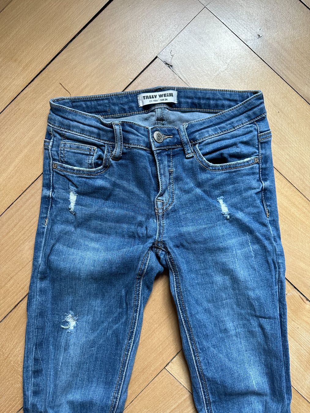 Tally Weijl Jeans: Destroyed Skinny Jeans blau 34 – D'occasion à Zürich par Diazaio 1