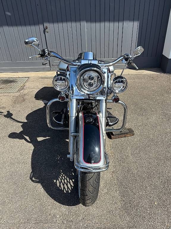 Touring: Road King mit 23" Big Spoke Wheel Vicla Style – Gebraucht aus Pratteln von Econoline 4
