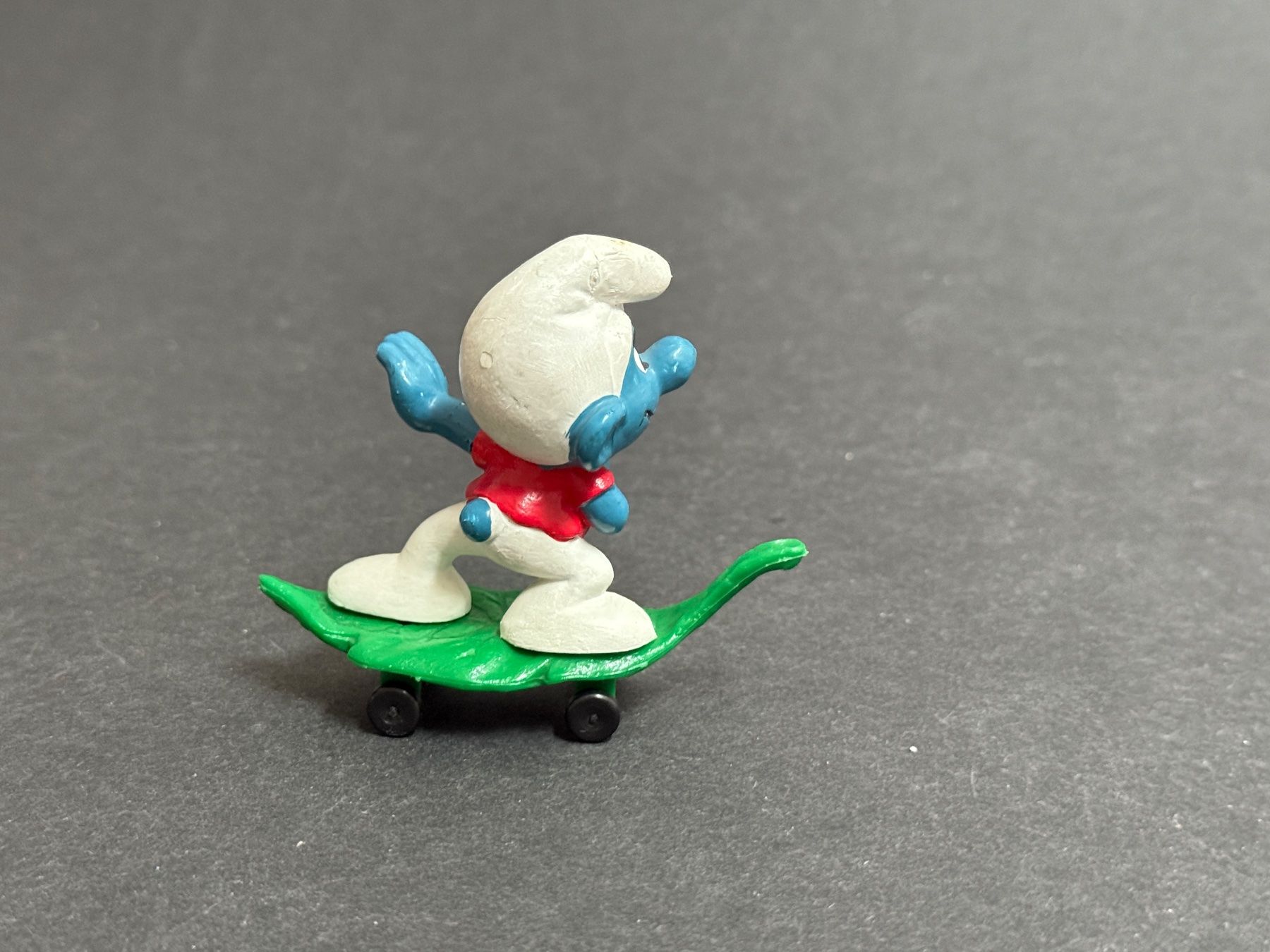 Schleich Statuette: Schleich Schlumpf Peyo auf Skateboard – Usato da Ennetbaden venduto da mapa05 2