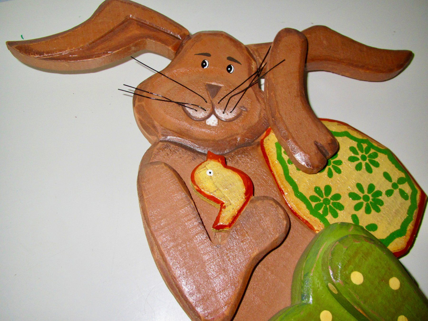 Tutte le decorazioni: GRAND LAPIN EN BOIS AVEC DECORATION – Usato da Murten venduto da Selliot 2