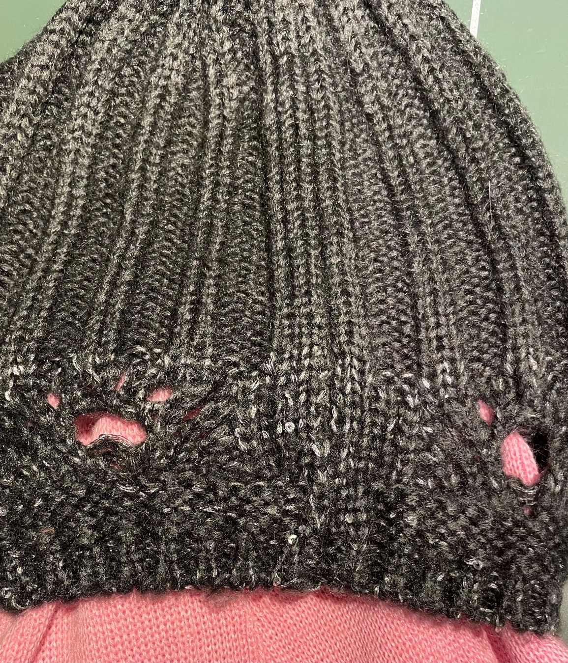 Copricapi, berretti & cappellini: Bonnet gris foncé à pompon – Nuovo (secondo la descrizione) da Genève venduto da fto_sz8d 2