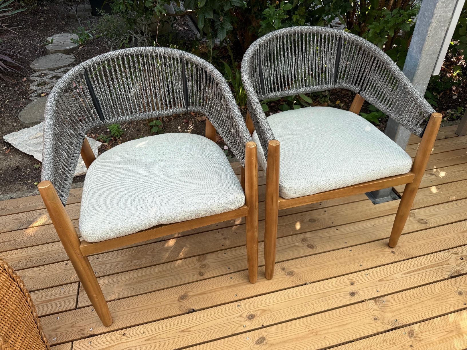 Stühle: Garten Stühle 2x, Holz  – Gebraucht aus Winterthur von tim_cl8x 3