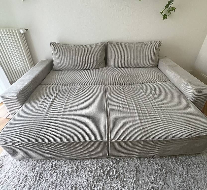 Divani: Canapé ouvrable velours côtelé gris  – Usato da Lausanne venduto da lau_zcz7 1