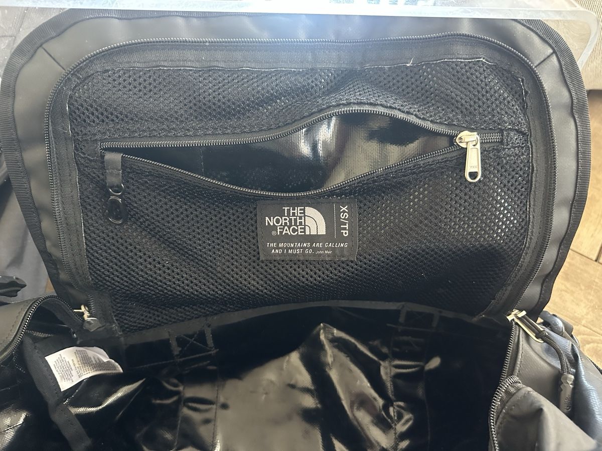 Rucksäcke: North Face Duffel Bag XS – Gebraucht aus Zürich von leo_pyh7 3