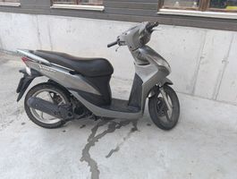 Honda Vision 110 Roller grau 