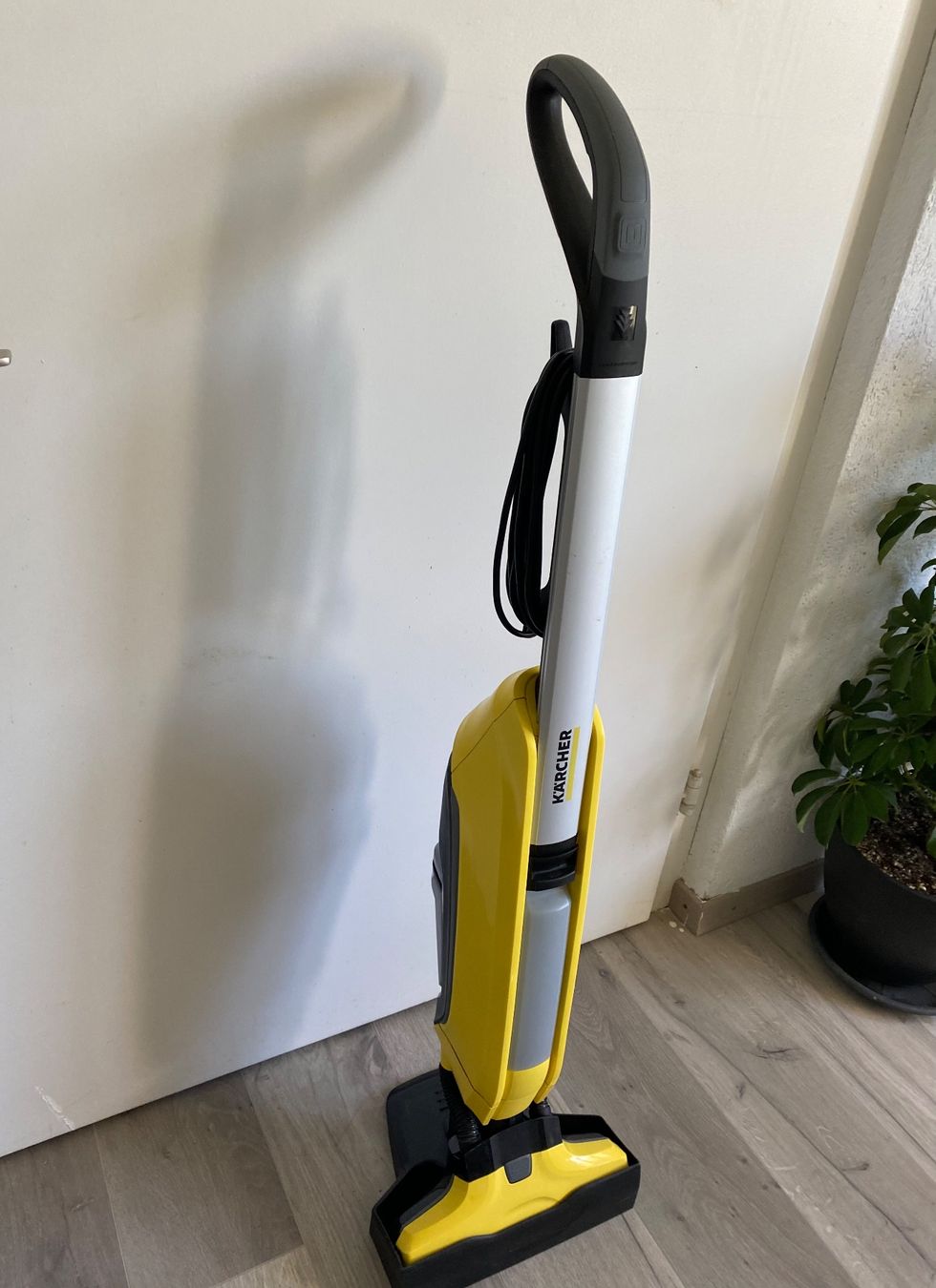 Kärcher Pulitori a vapore: Kärcher Floor Cleaner – Usato da Dottikon venduto da 6571