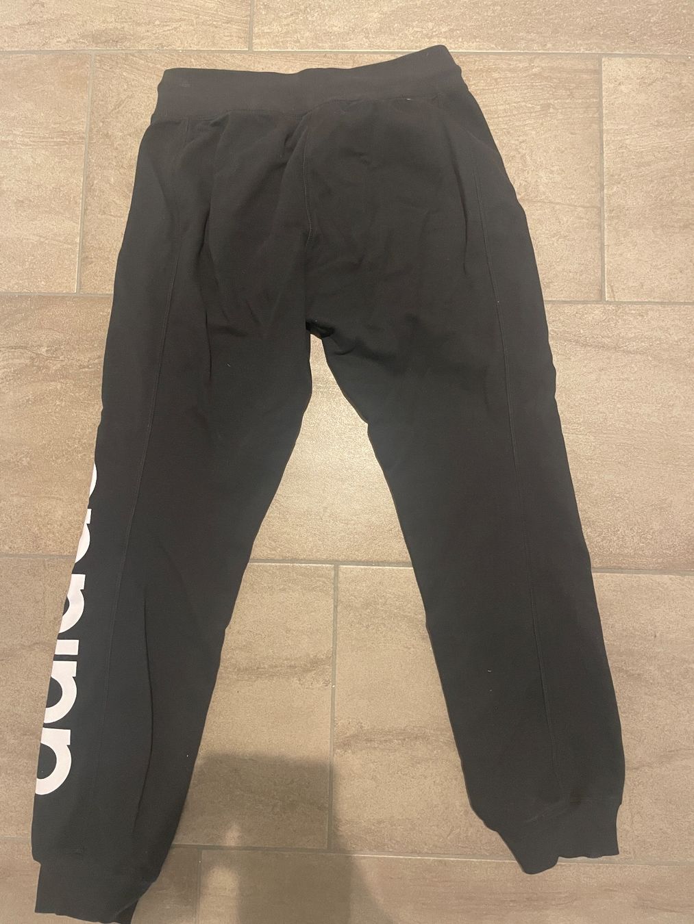 Adidas Pantaloni: Adidas | Trainerhose | Grösse S – Usato da Niederrohrdorf venduto da jasmiinw 1