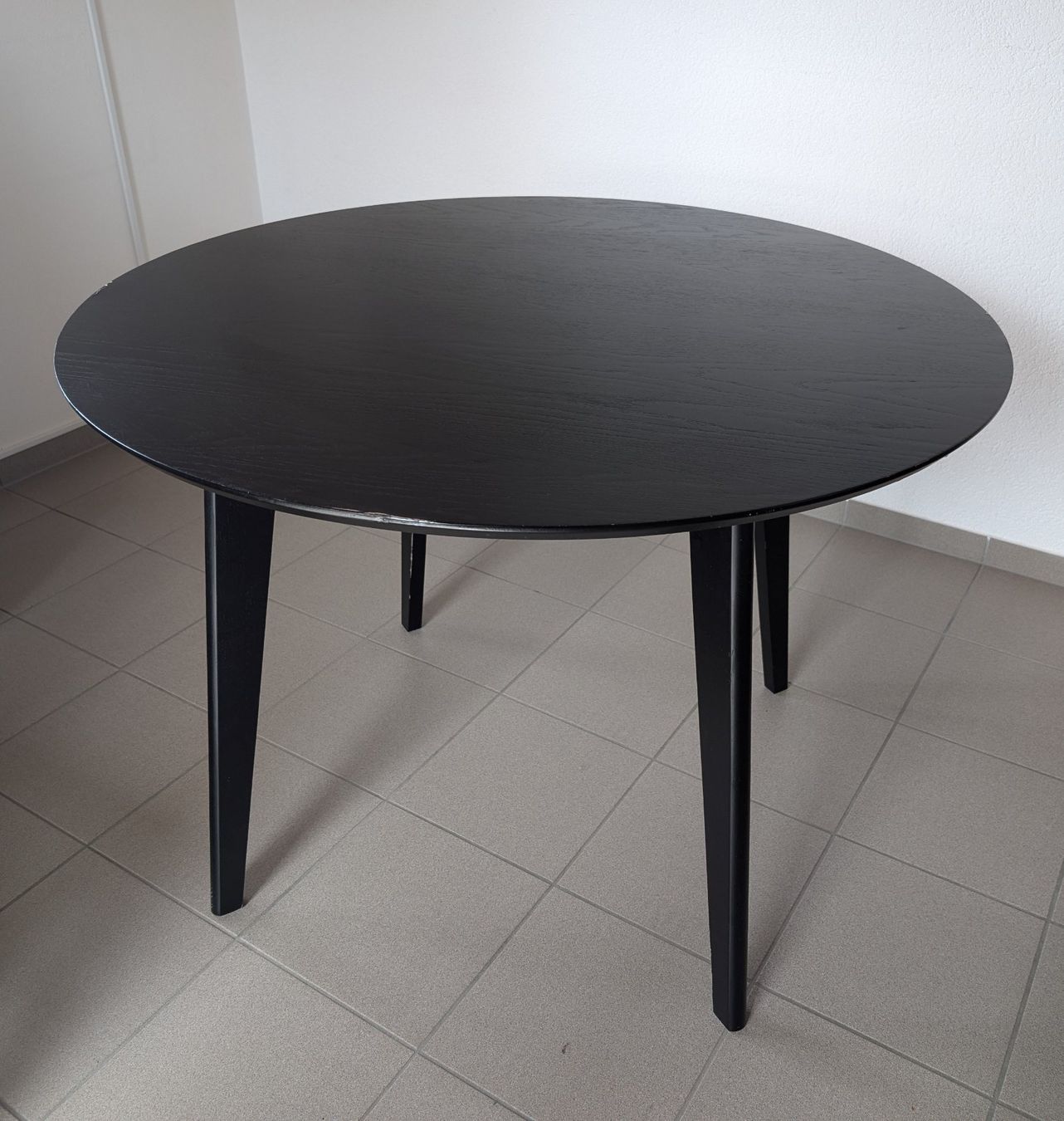 Tische: Schwarzer Tisch – Gebraucht aus Thörigen von gixi11