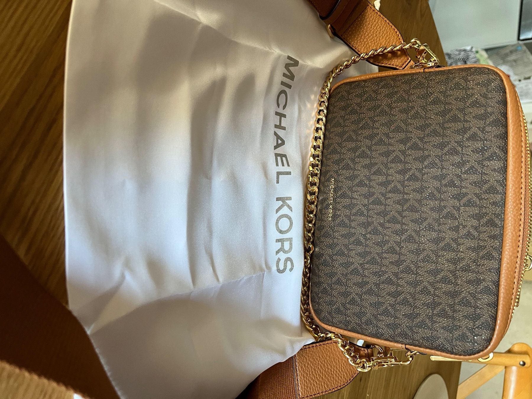 Michael Kors Borse da donna: Handtasche – Usato da Einsiedeln venduto da drummer09 4
