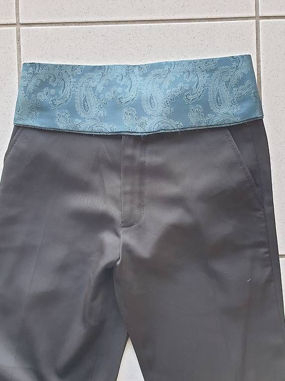 Completi: Costume complet 4 pièces garçon  Taille 140  Comme neuf – Nuovo (secondo la descrizione) da Yverdon-les-Bains venduto da ErMaZa 6