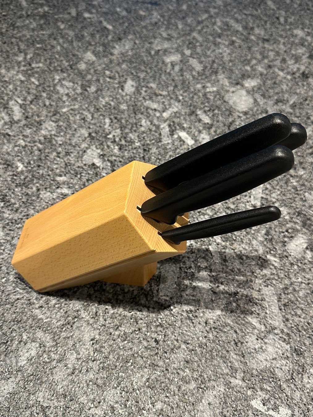 Victorinox Messer: MesserBlock VICTORINOX – Gebraucht aus Seftigen von Inspirion9300
