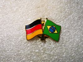 Ansteckpin 83: Flaggen