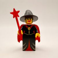 LEGO Castle Fright Knights Willa Hexe + Cape & Zauberstab