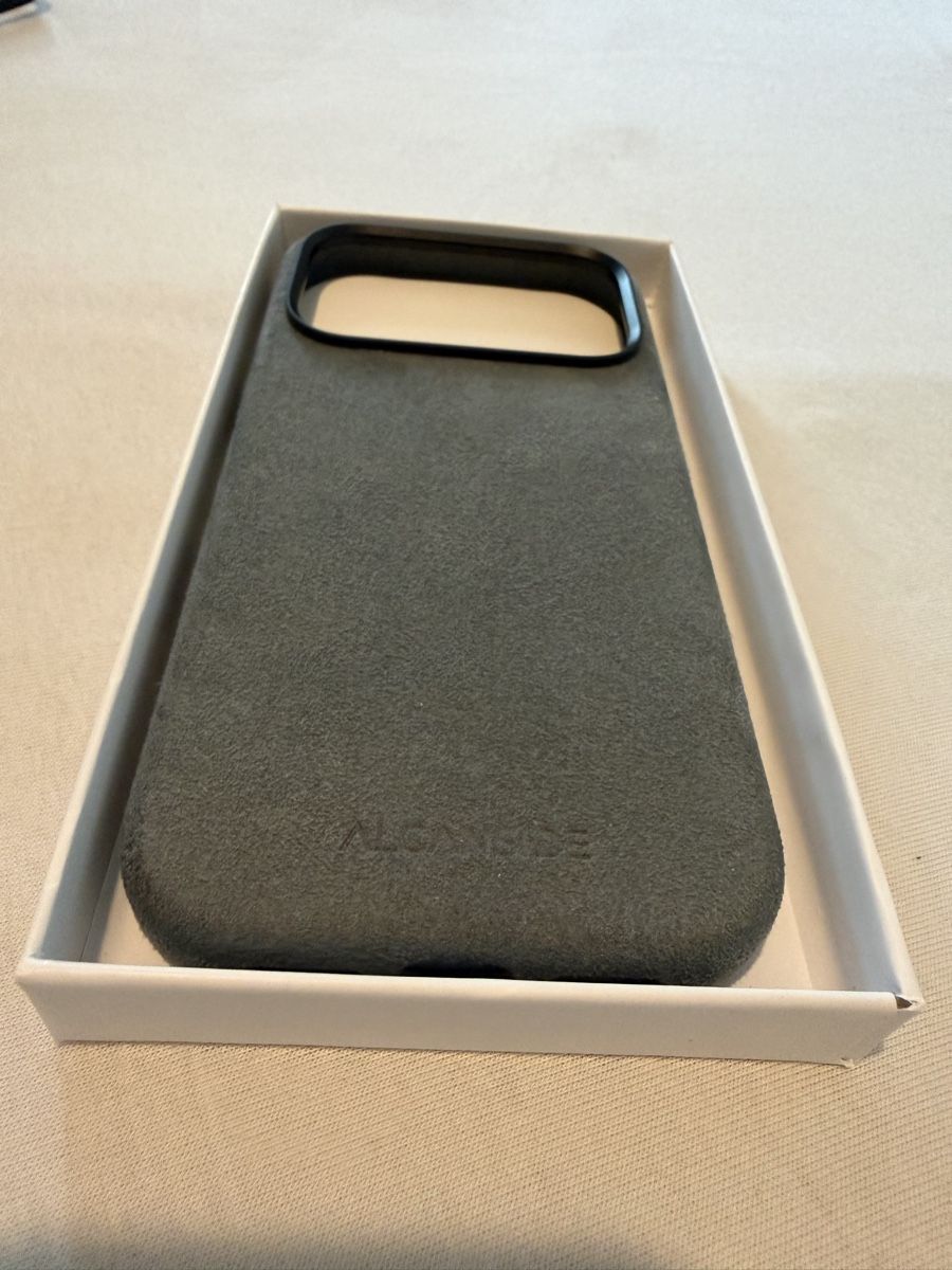 Coques & Protection écran: Coque Alcanside Iphone 17 pro  – Neuf (Voir description) à Bernex par pre_hbr2 2