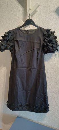 Cocktail black dress with Puff decorated shoulders, S size