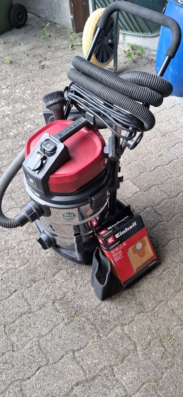 Einhell Staubsauger & Zubehör: Nass-/Trockensauger Einhell TE-VC 2230 SA  – Gebraucht aus Guntershausen von Jtattoo 8