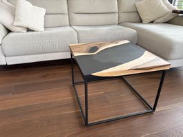 Couchtisch / Epoxidharz Tisch / Rivertable / Salontisch