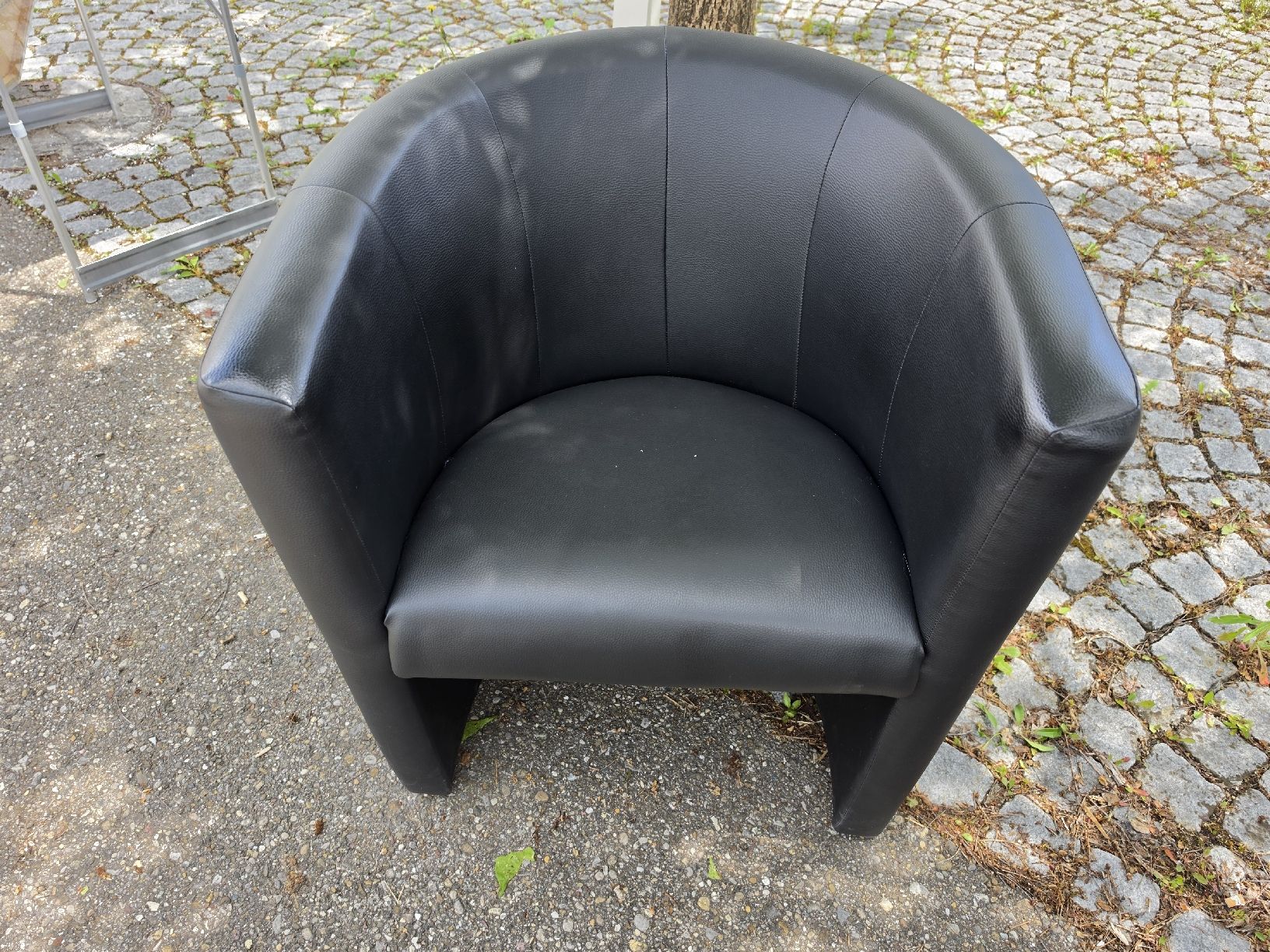 Poltrone: 2x Sessel Schwarz Kunstleder, moderne Sitzmoebel  – Usato da Mettlen venduto da elios0888 1