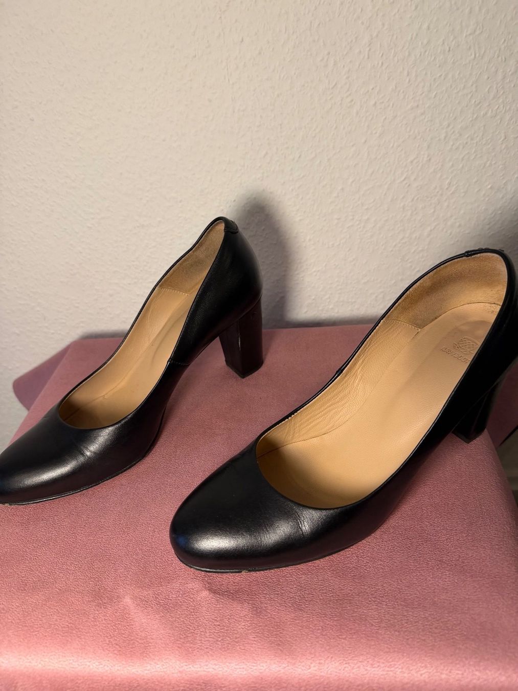 Navyboot Scarpe da donna: Navyboot Pumps, leder, schwarz, Gr. 39 – Usato da Zürich venduto da selinicka 1